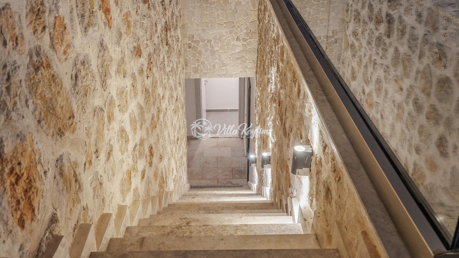 Villa Lion — 84