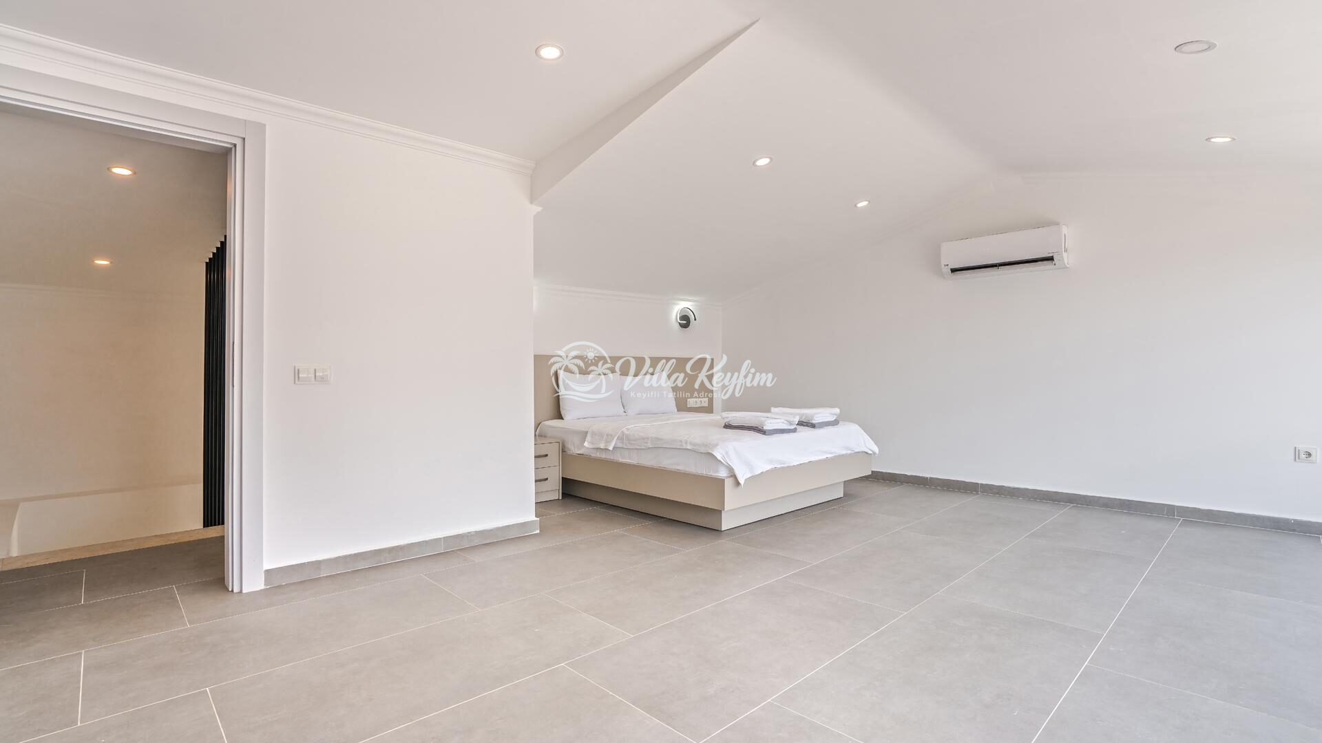 Villa Lion — 106