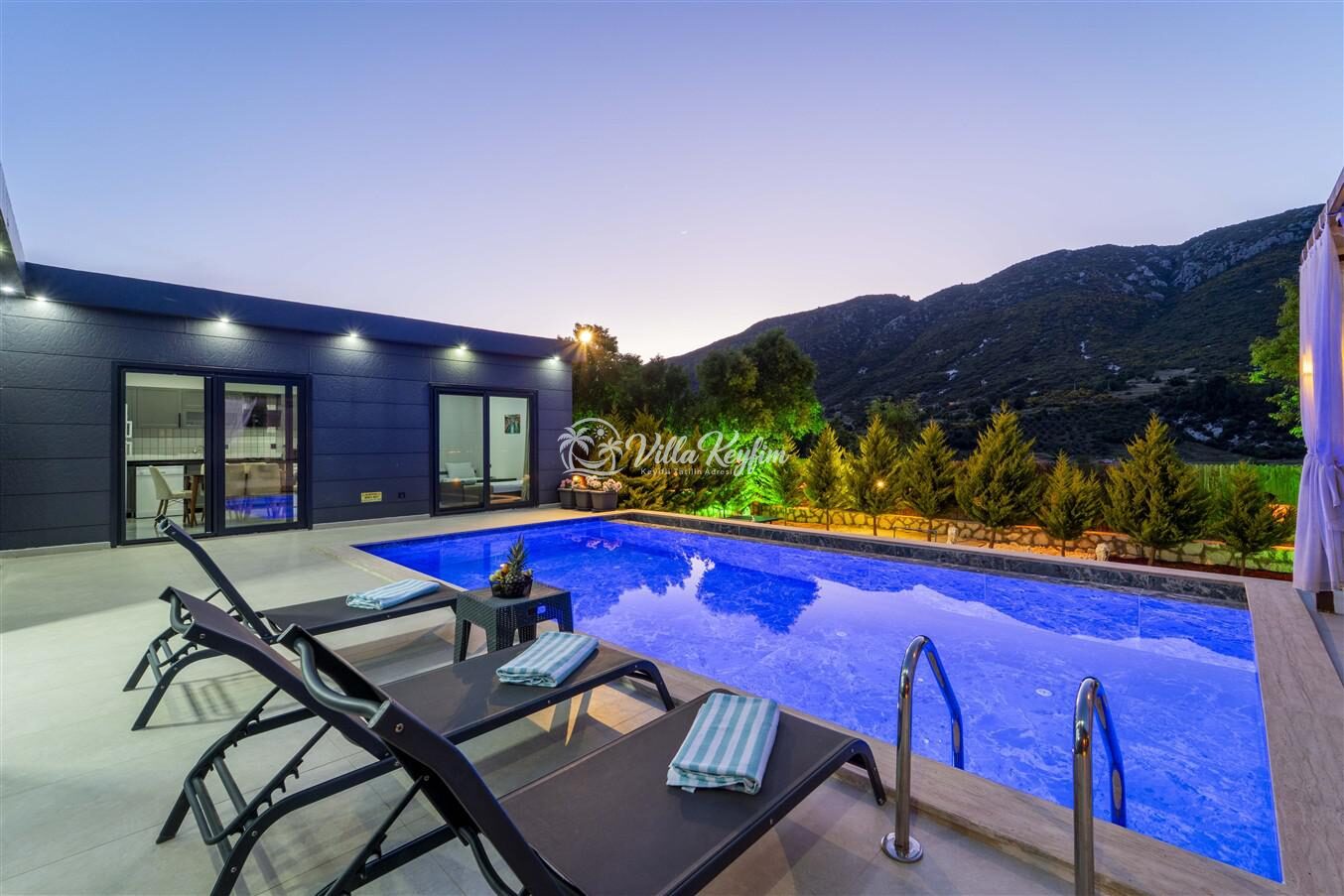 Villa Zemra — 49