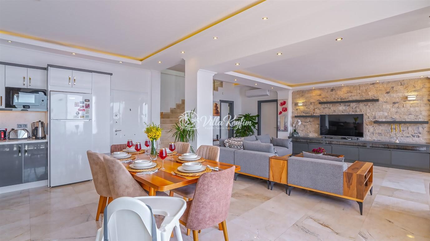 Villa Royal — 35