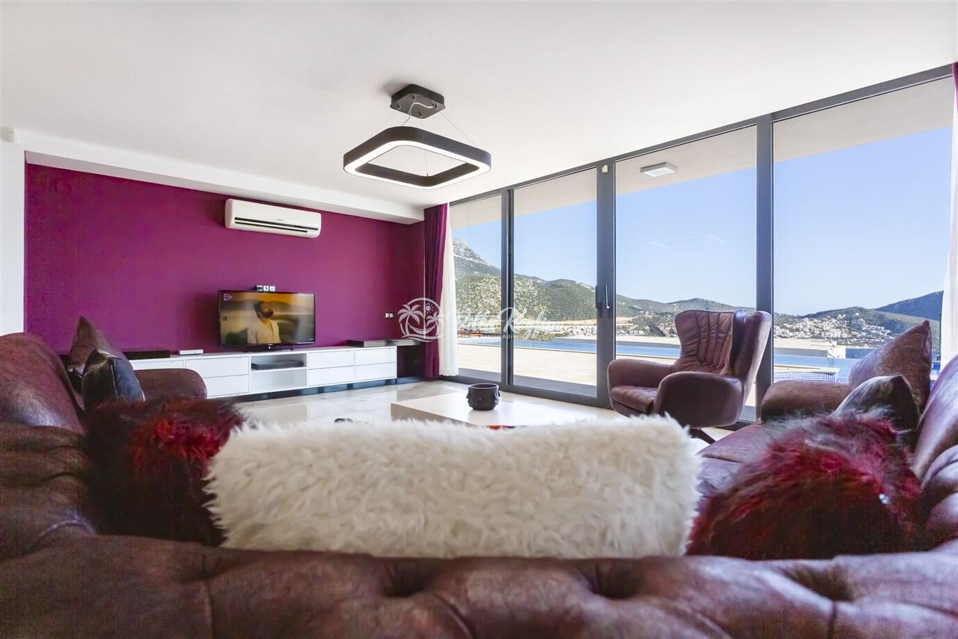 Villa Tigra — 63