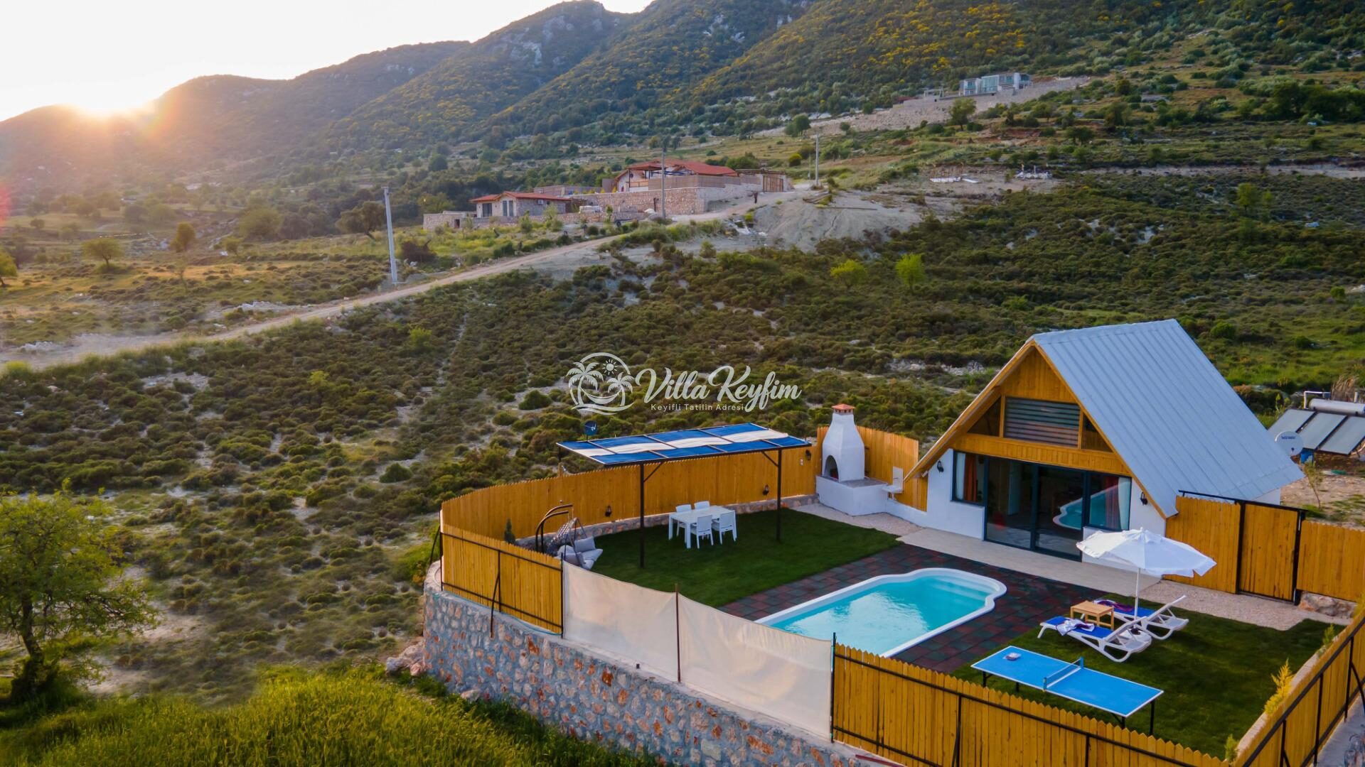 Villa Mentes — 3