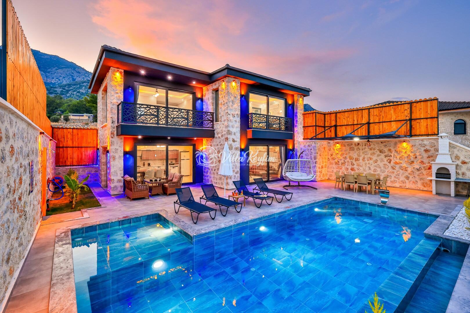 Villa Sandak 3 — 1