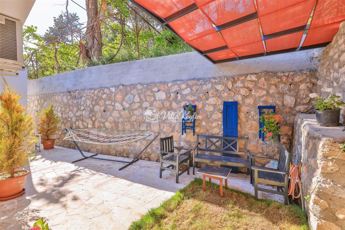 Villa İconus — 17