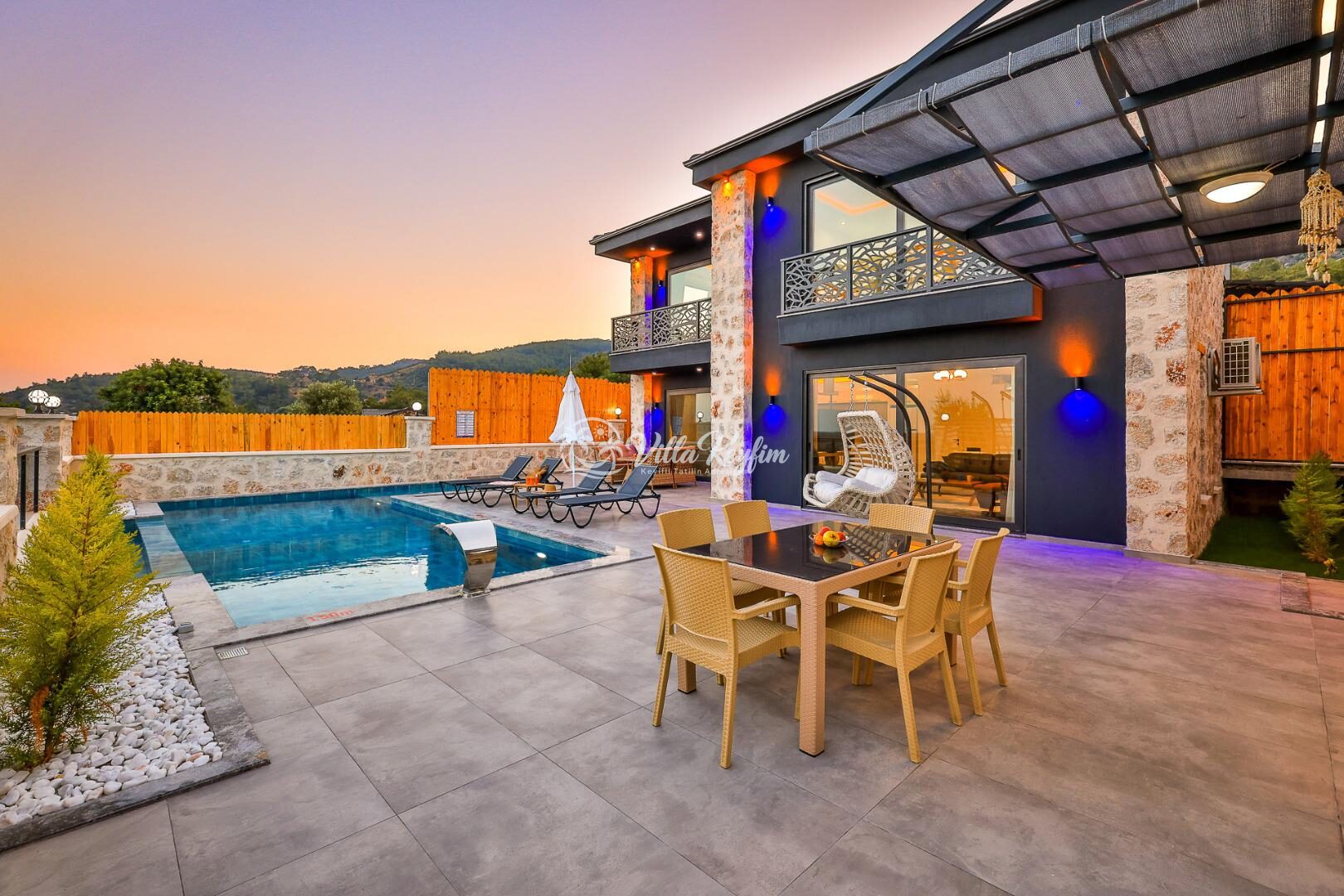 Villa Sandak 4 — 19
