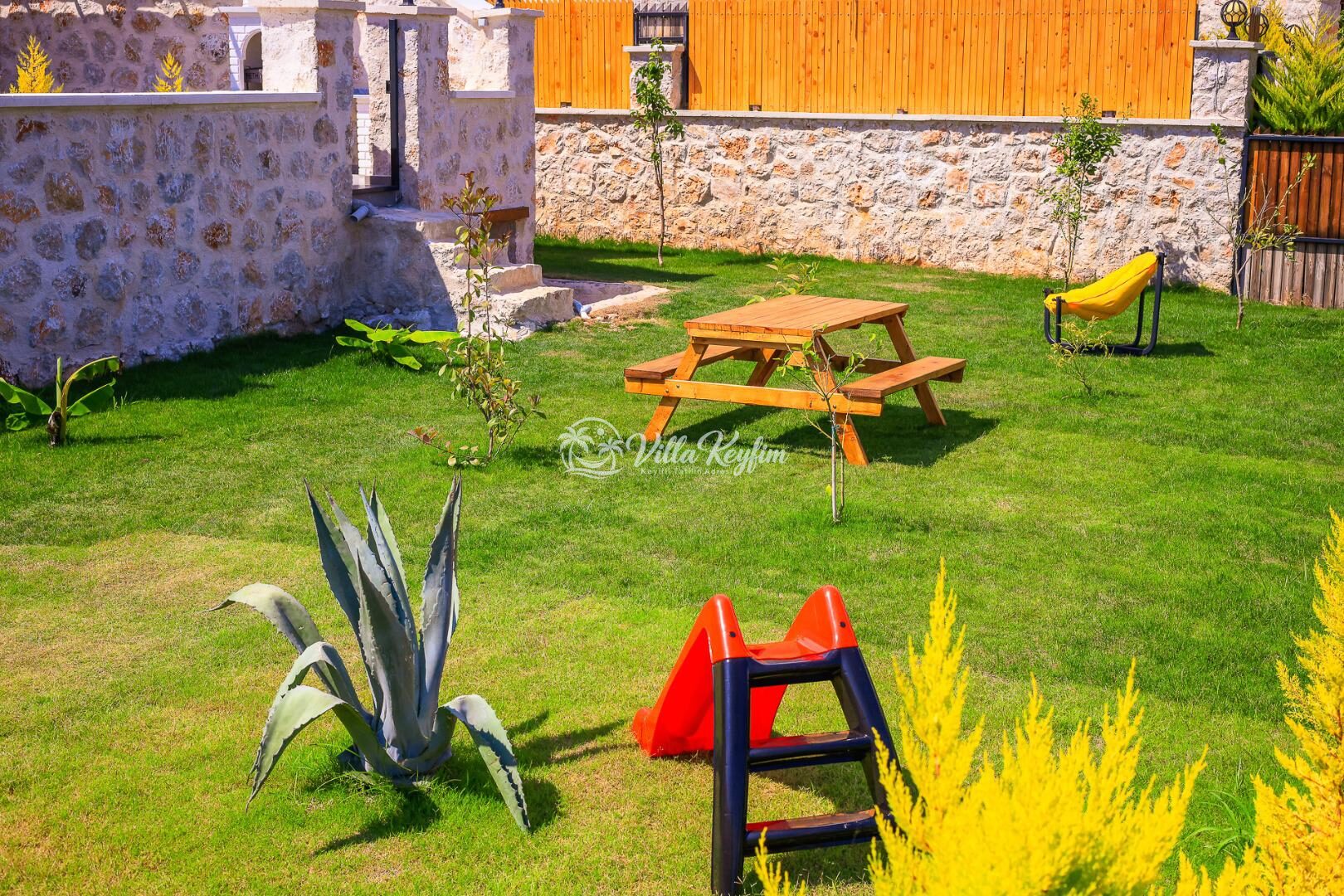 Villa Sandak 3 — 28