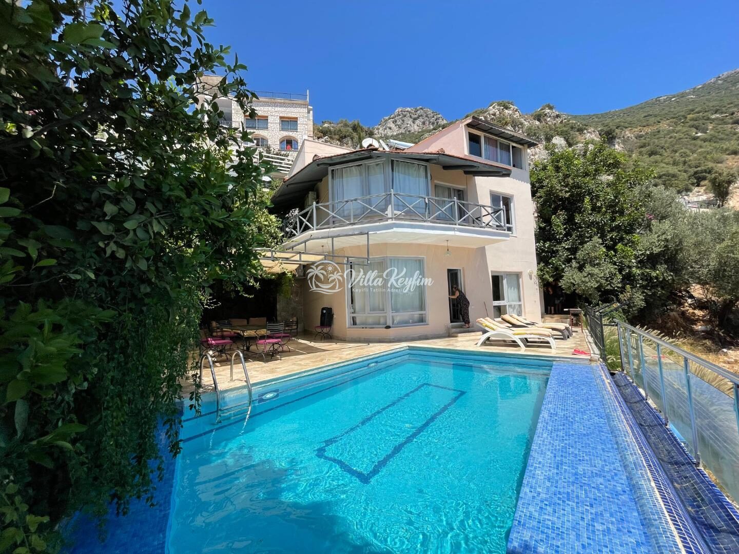 Villa Ruby — 11