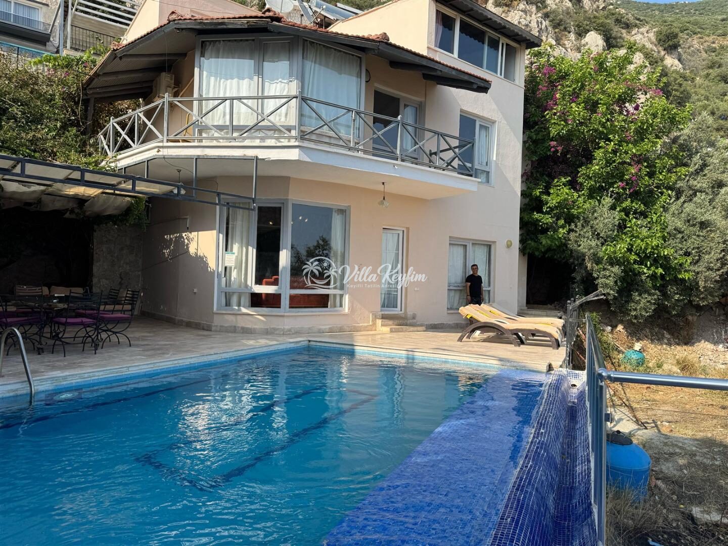 Villa Ruby — 12