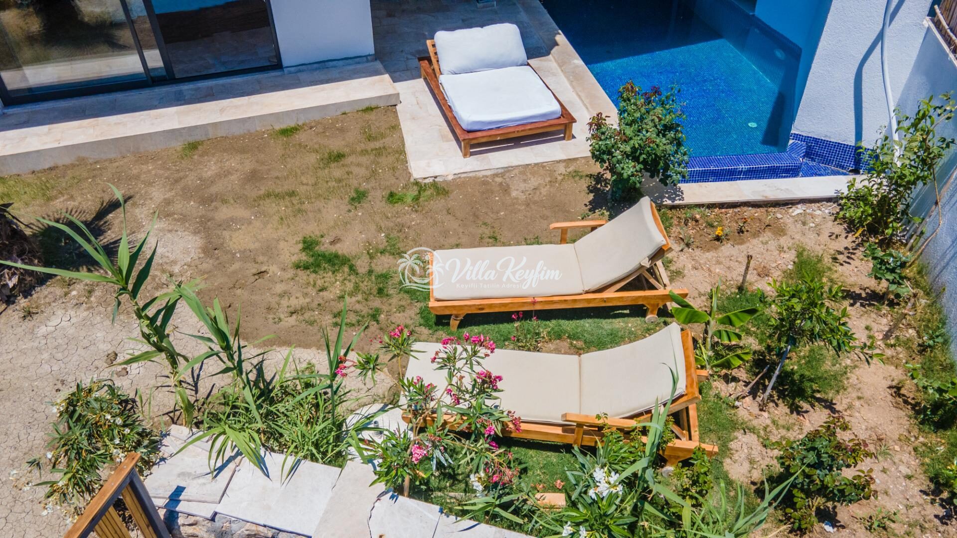 Villa Roze — 11