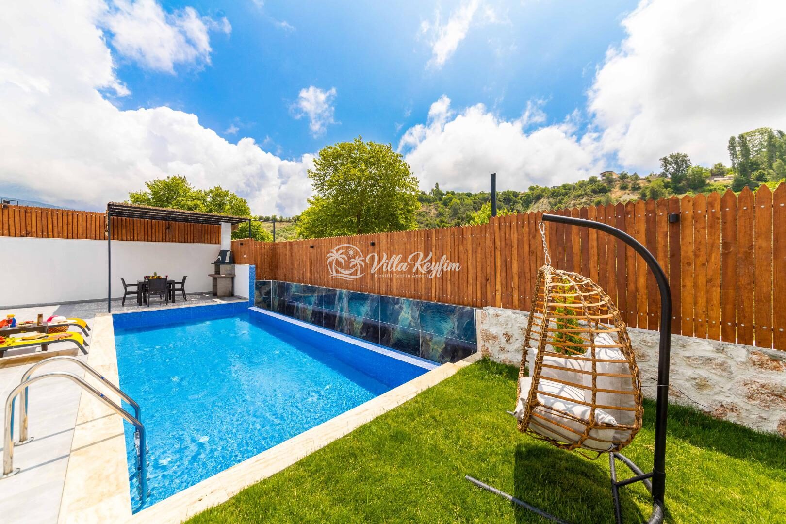 Villa Cika 5 — 12