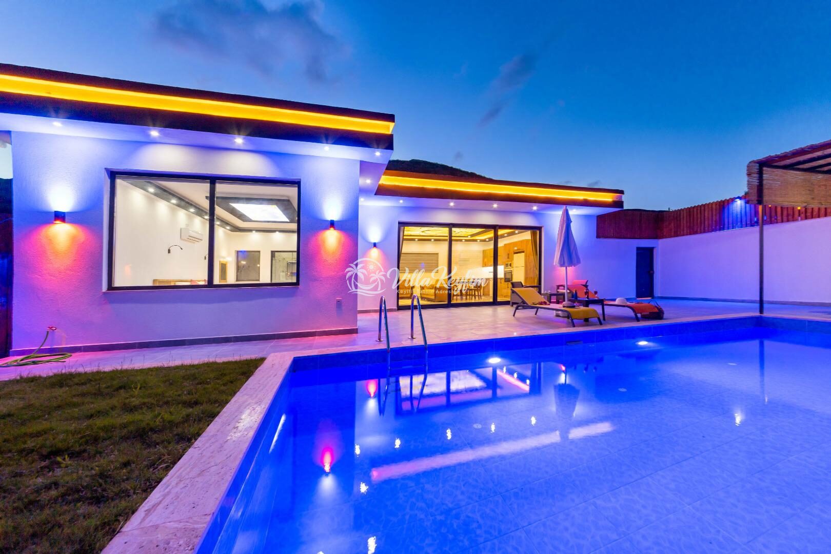 Villa Cika 5 — 24