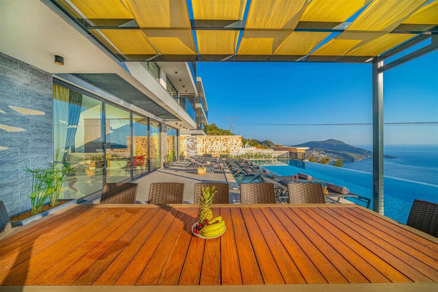 Villa Grey Falcon — 17