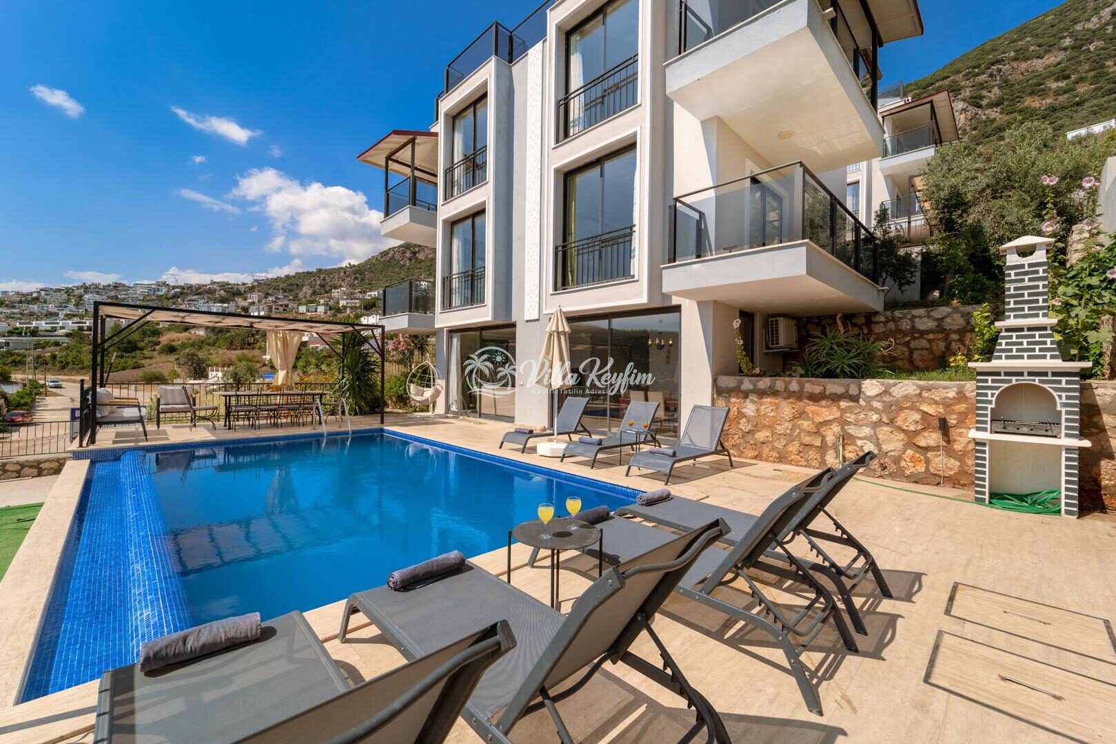 Villa Baynur View — 1