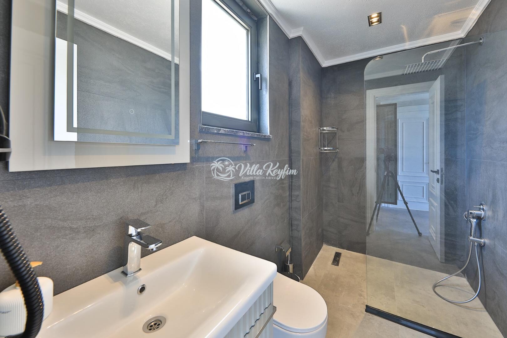 Villa Royal Life — 122