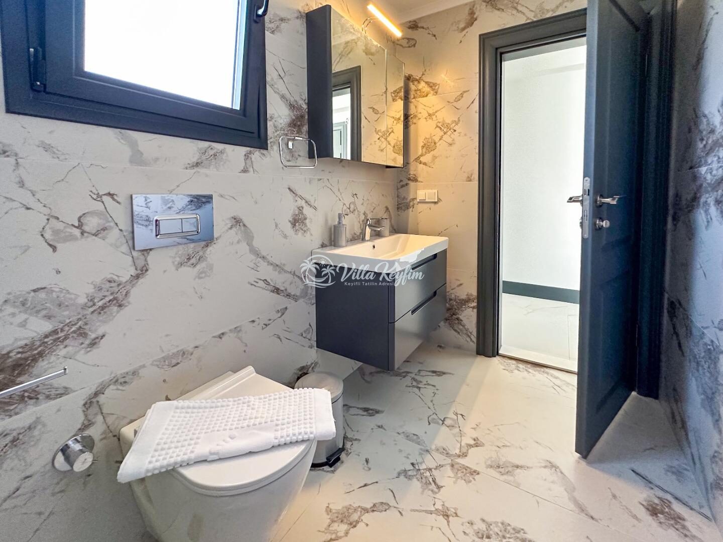 Villa Galaksi Mars 2 — 38