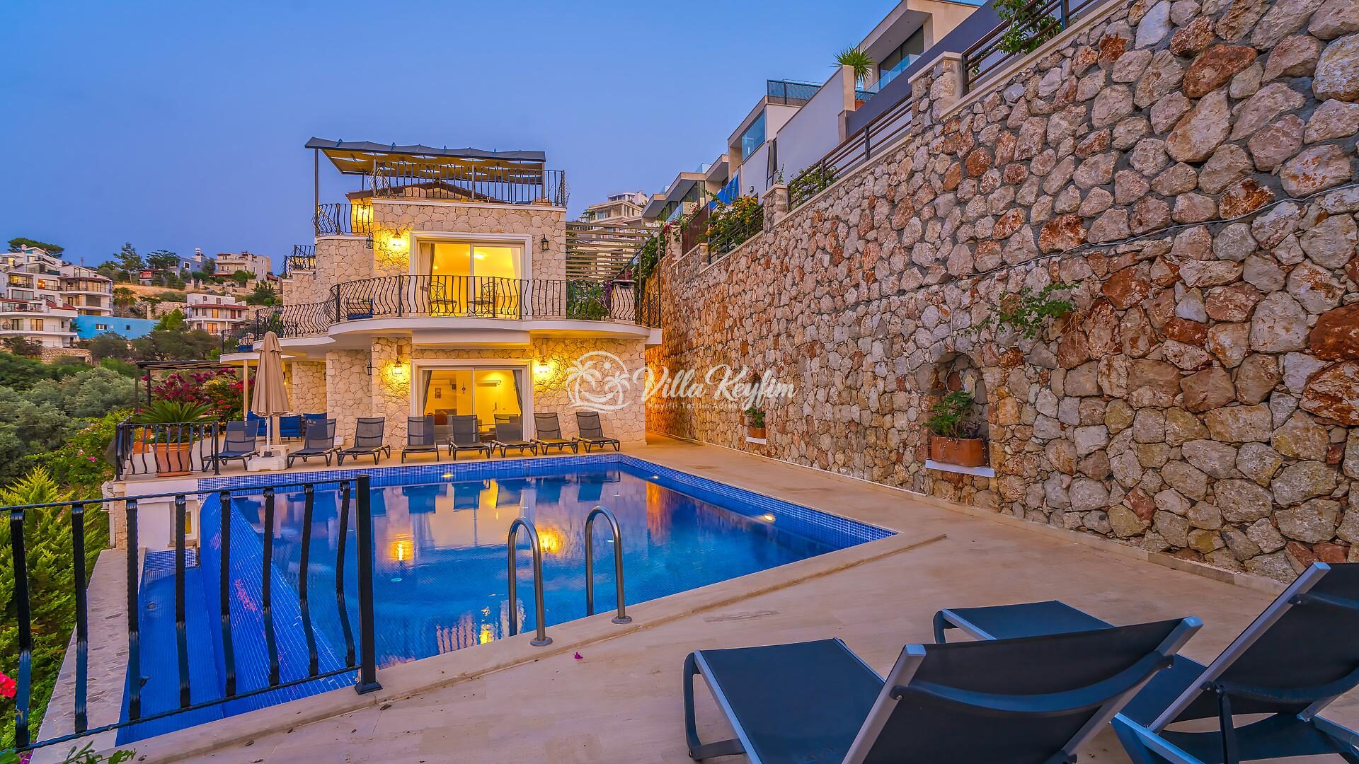 Villa Mavna — 1