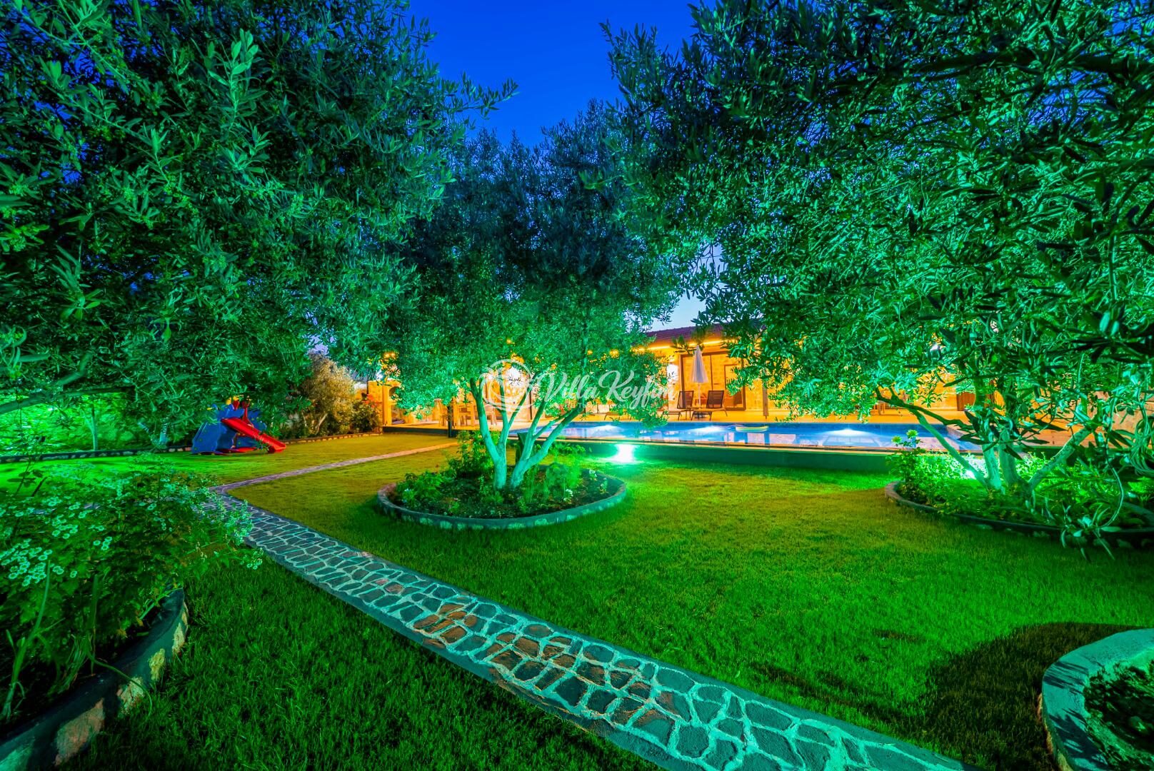 Villa Tunahan Garden — 13
