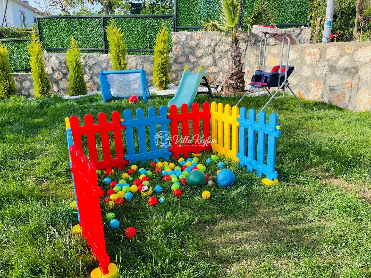 Villa Xanadu — 102