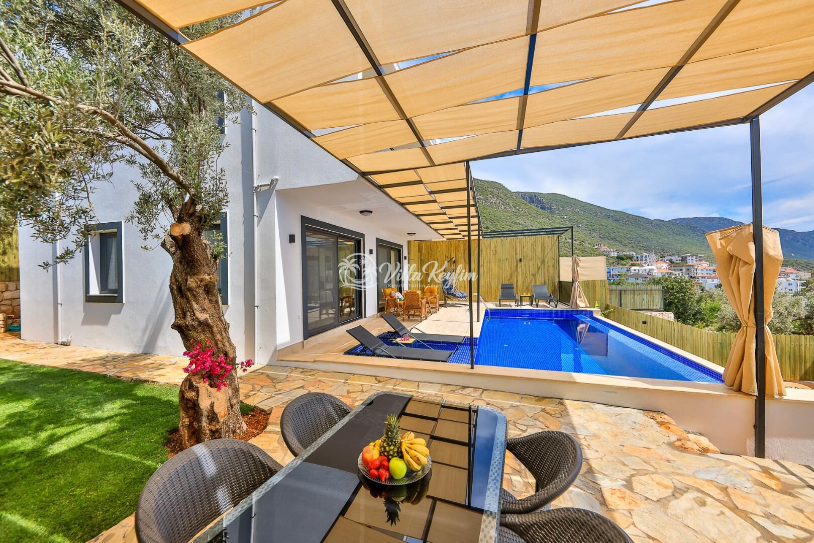 Villa Albedo Blue — 9