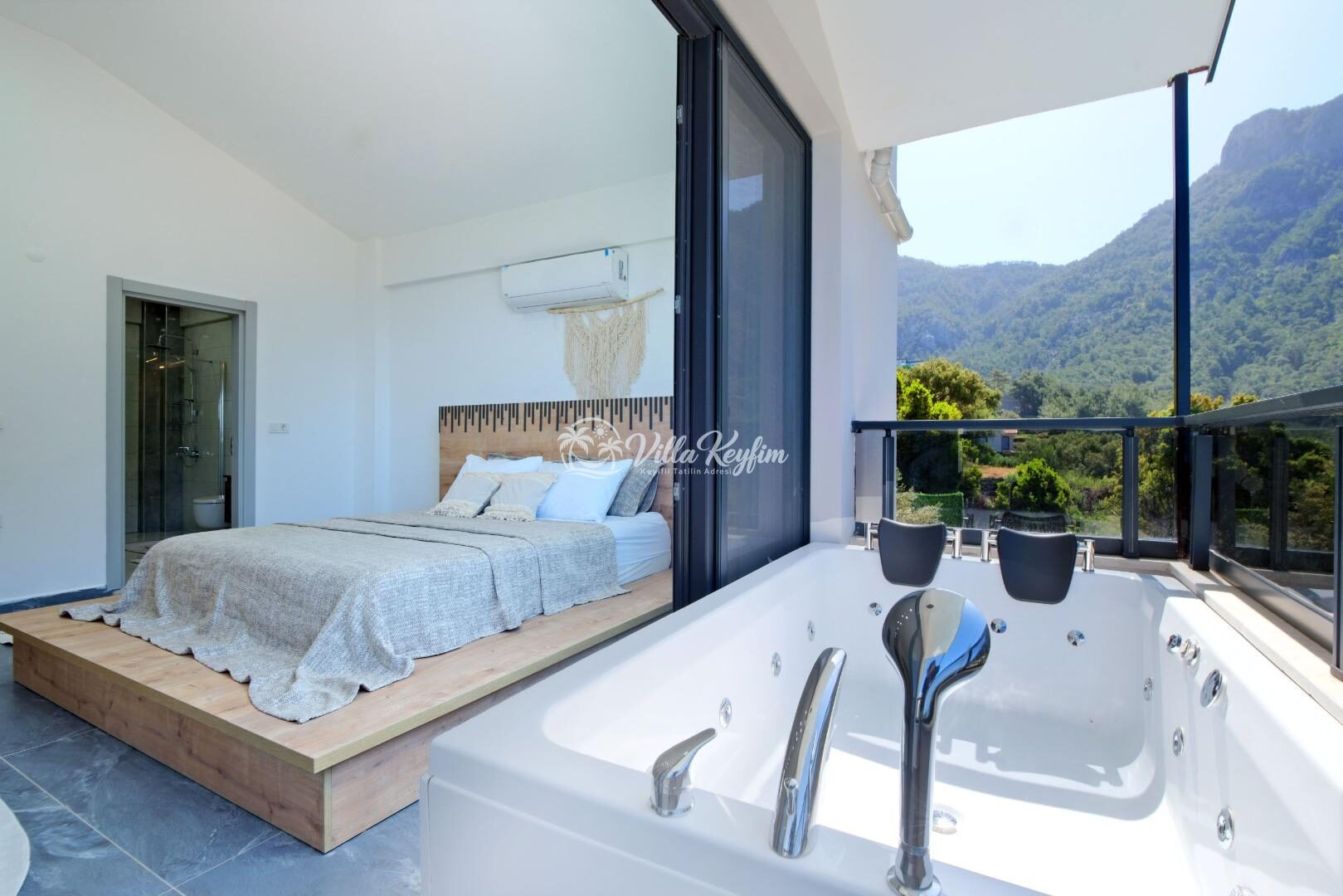 Villa Luna — 38