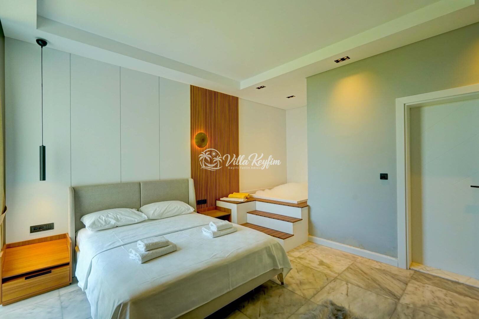 Villa Mercury 9 — 13