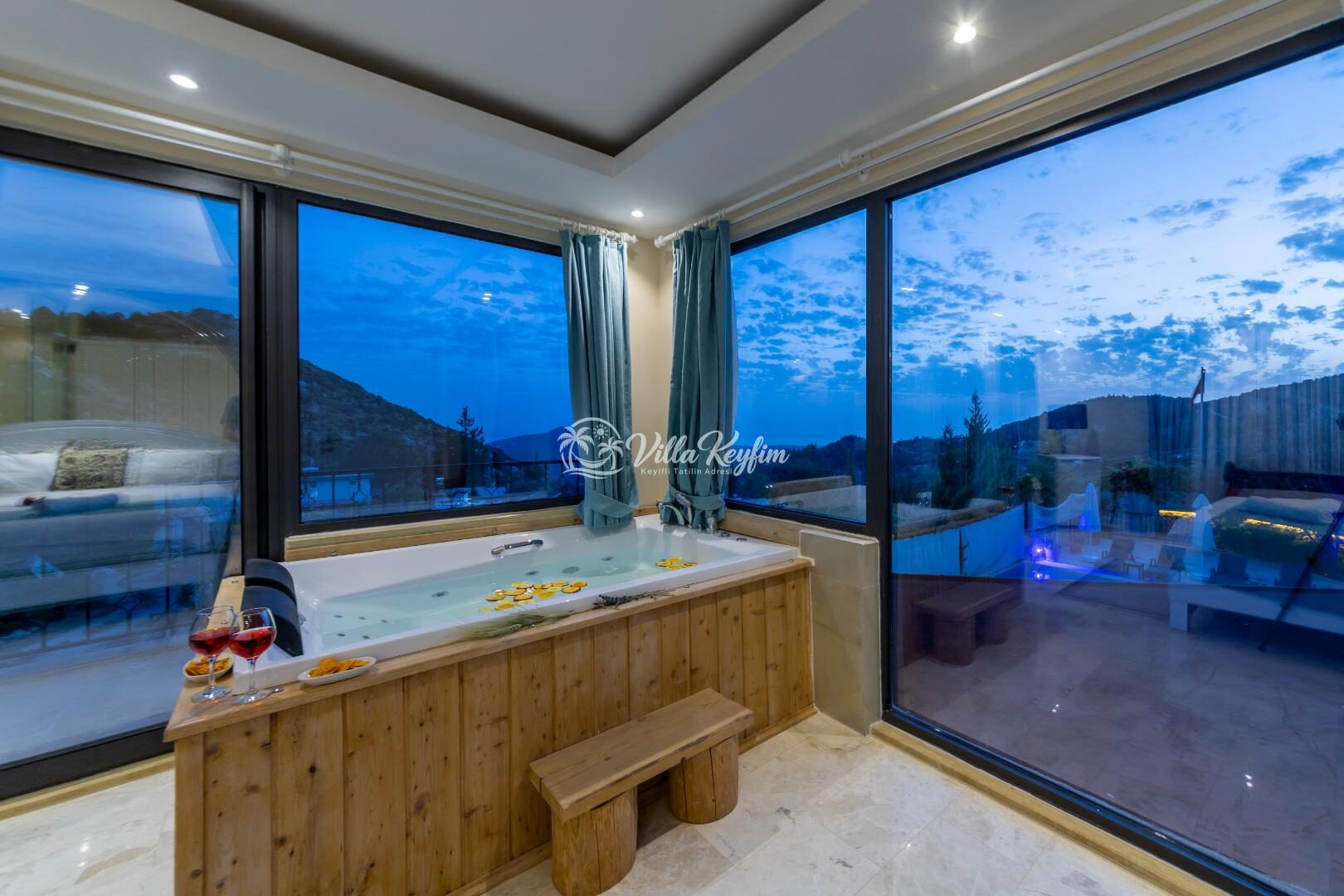 Villa Orpheus İslamlar — 77