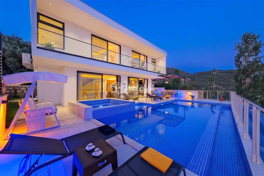 Villa Dolce Deluxe — 3