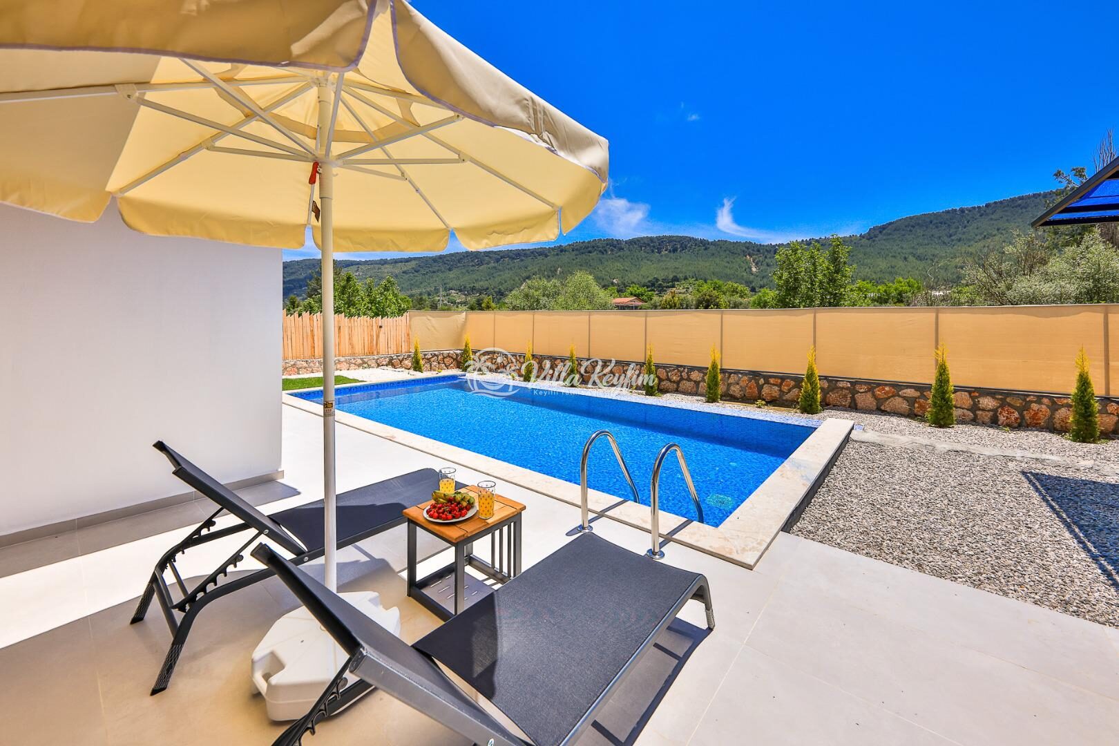 Villa Erisa — 25