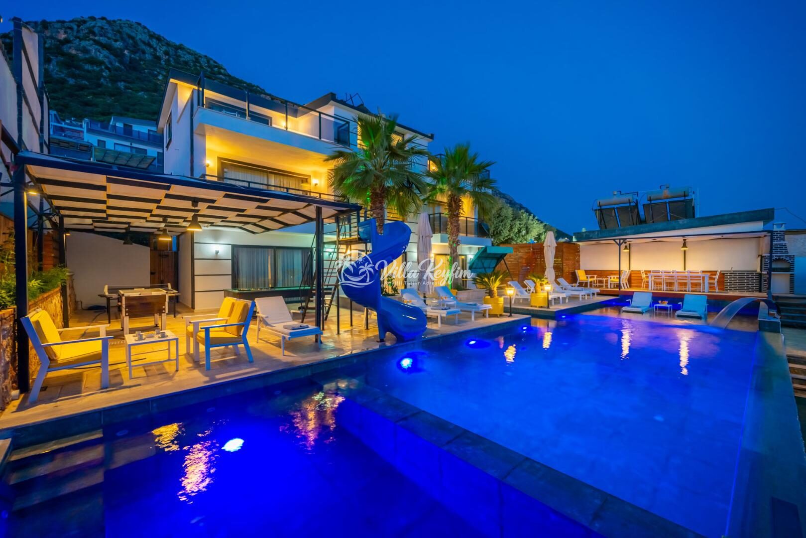 Villa Titanic — 1
