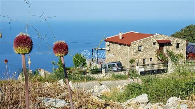 Villa Cennet — 11