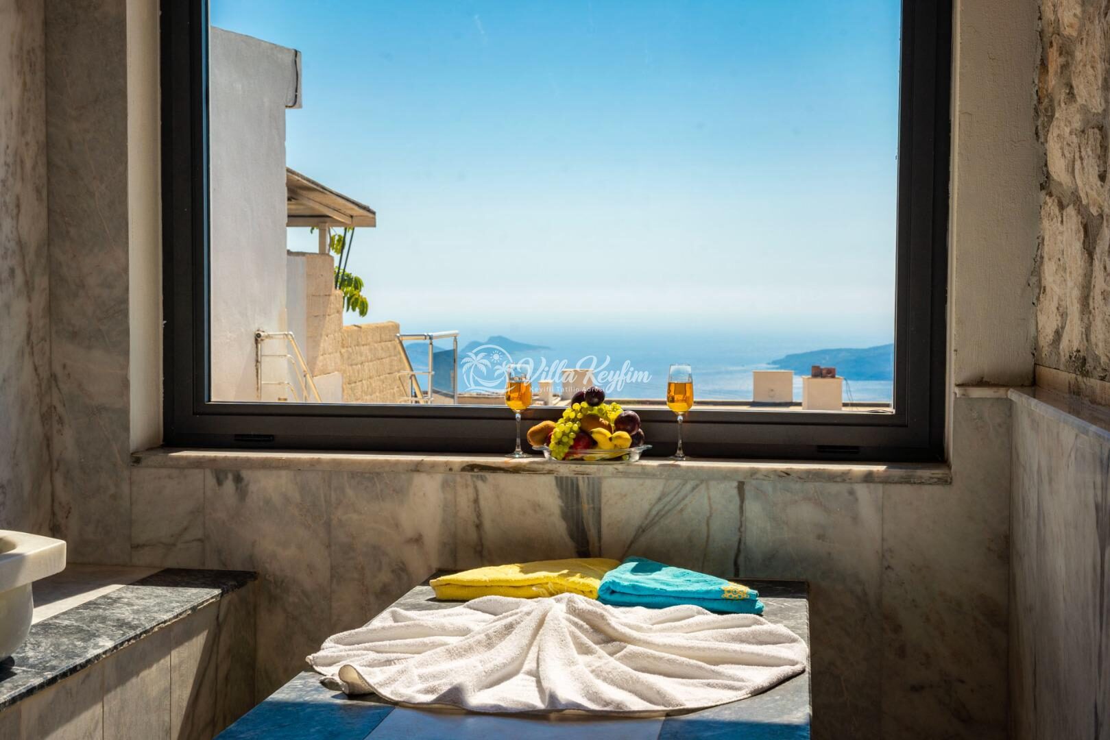 Villa Anahita — 40