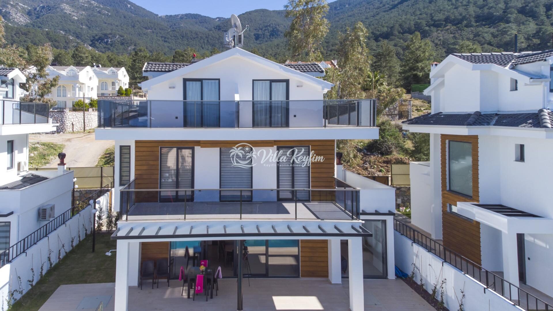 Villa Berzan — 9