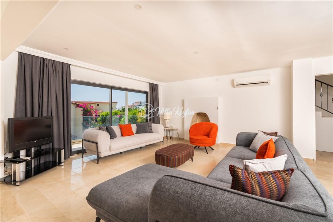 Villa City — 15
