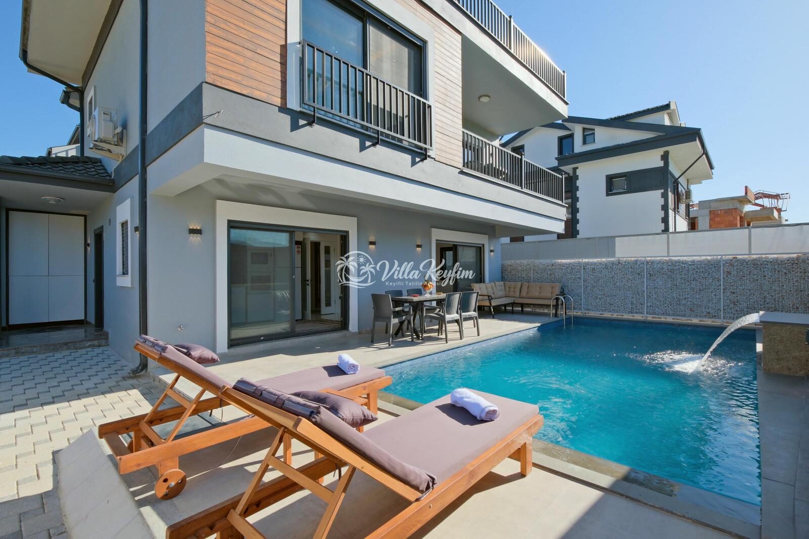 Villa White 1 — 3