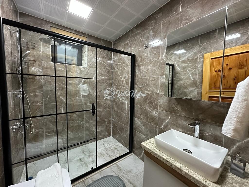 Villa Tomrul — 40