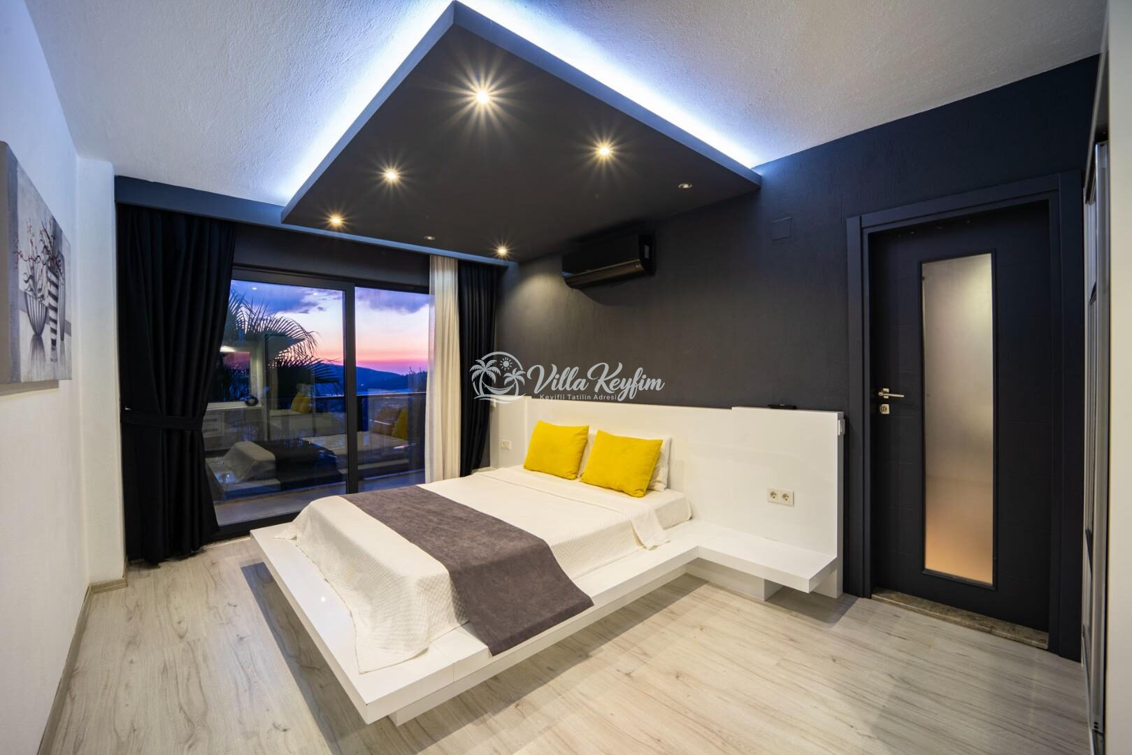 Villa Everest — 59