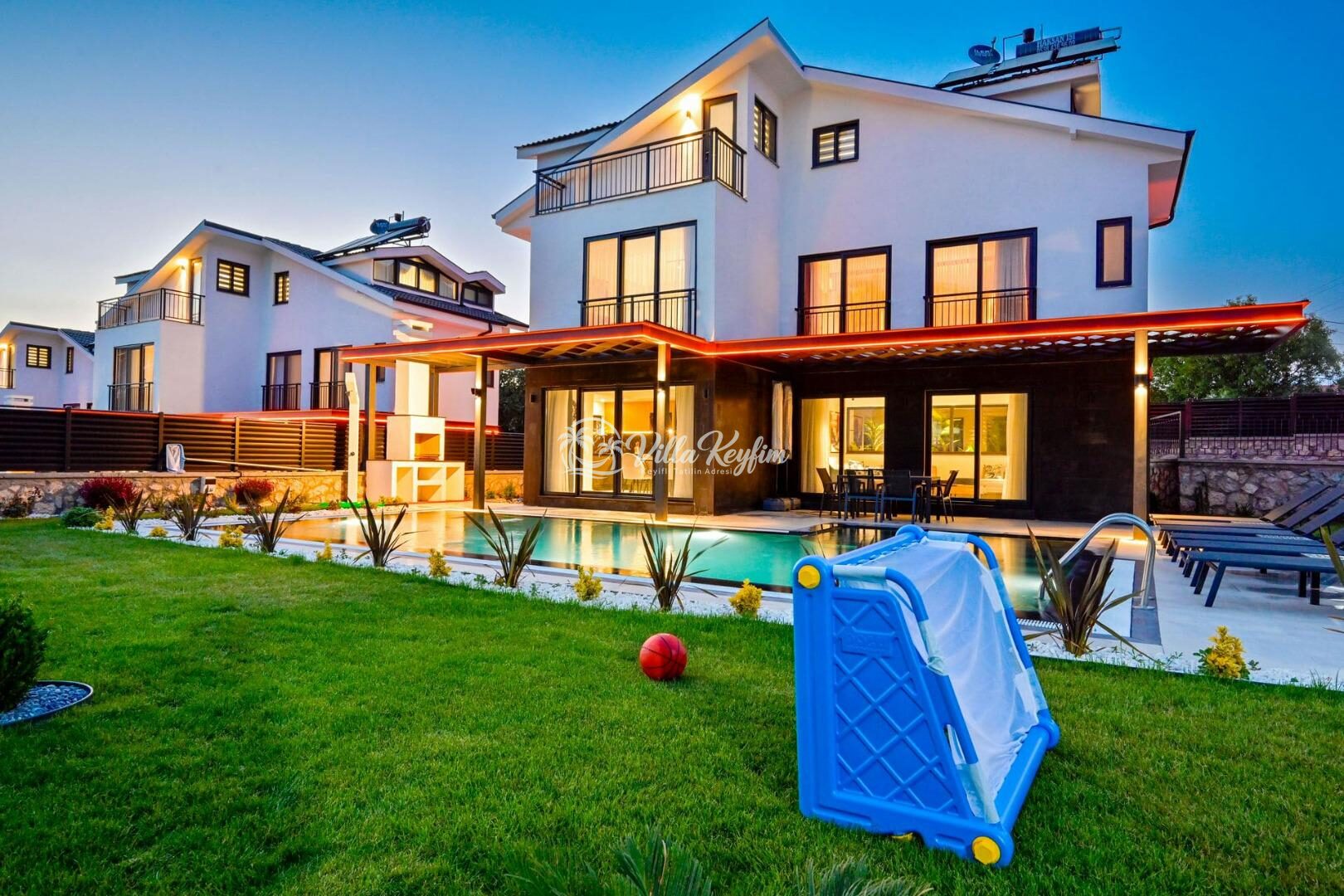 Villa Luna Vista 3 — 3