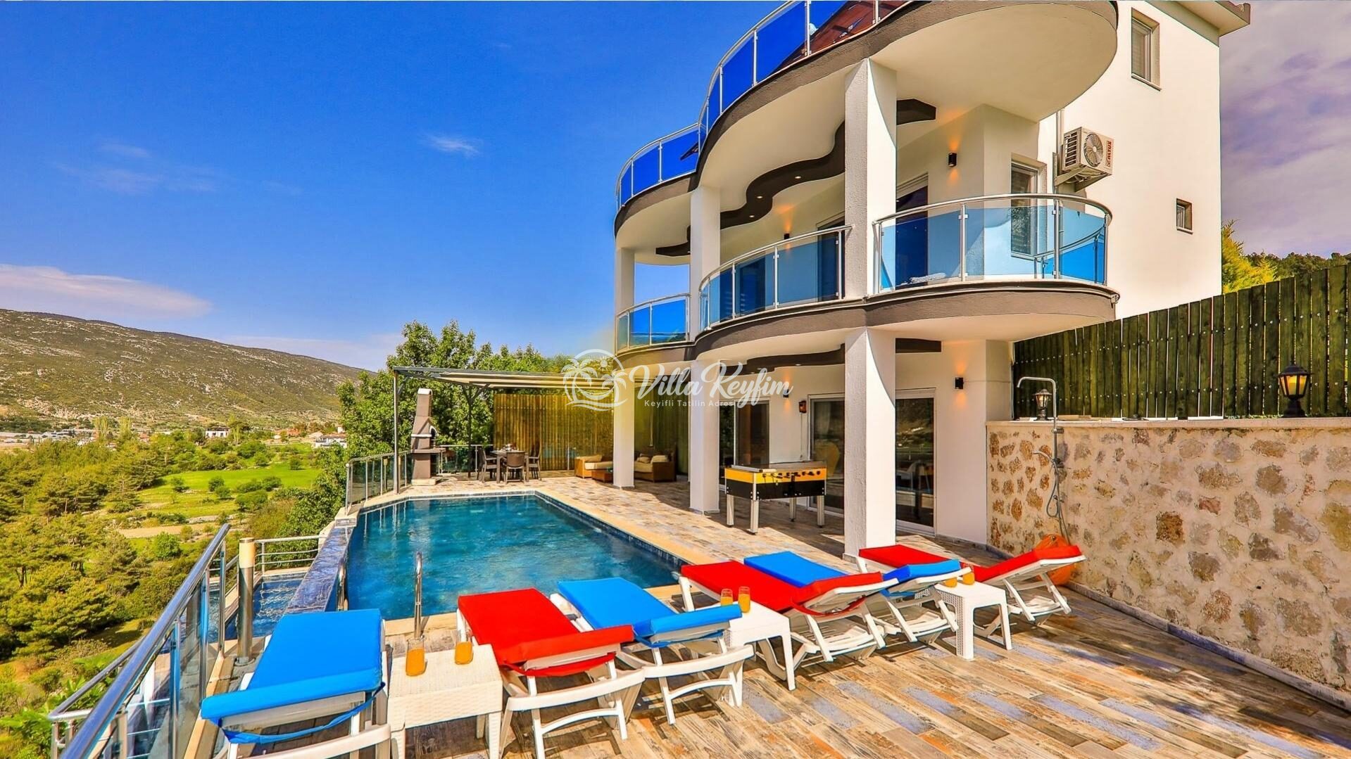 Villa Define — 1