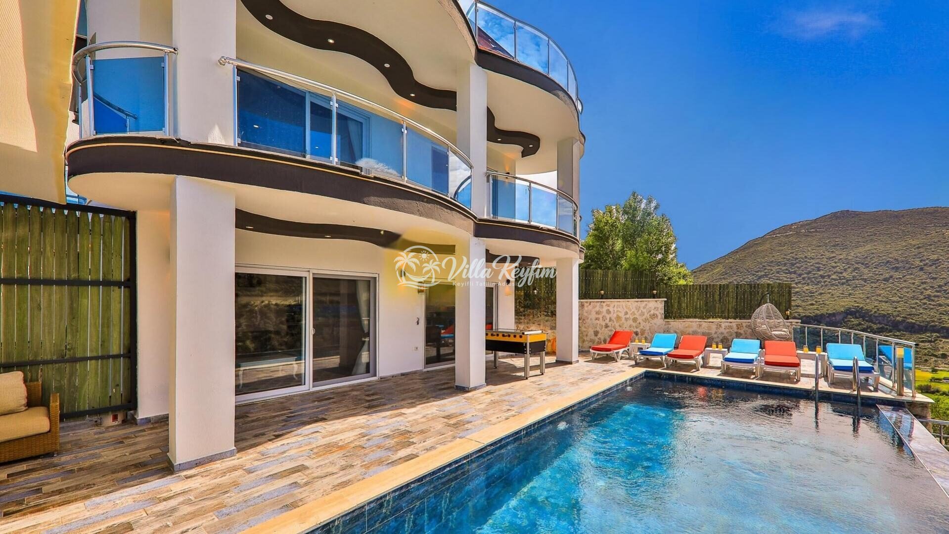 Villa Define — 2