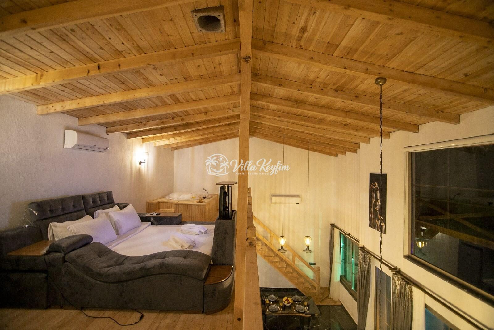 Villa Palace Small — 23