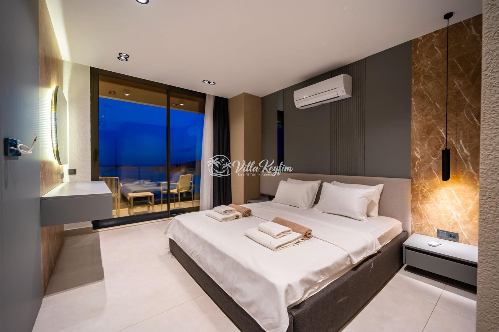 Villa Aura E — 74