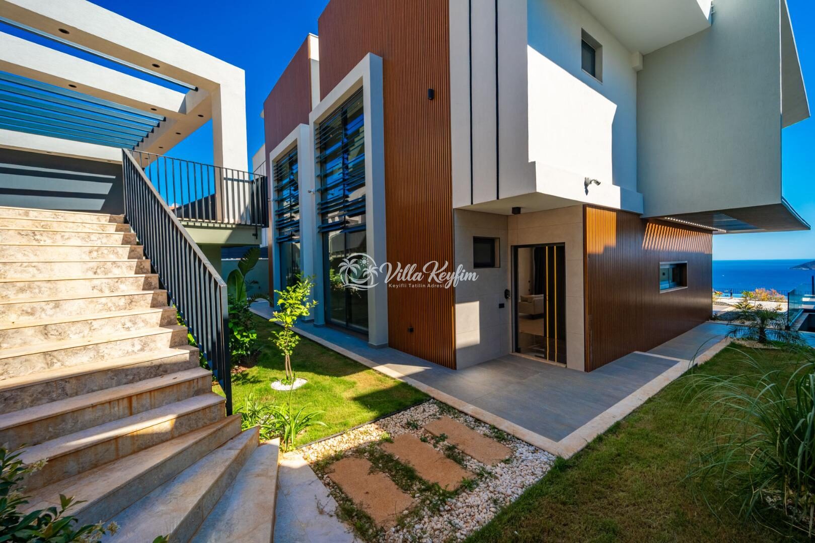Villa Aura D — 81
