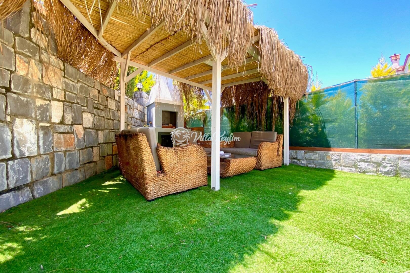 Villa Urartu — 11