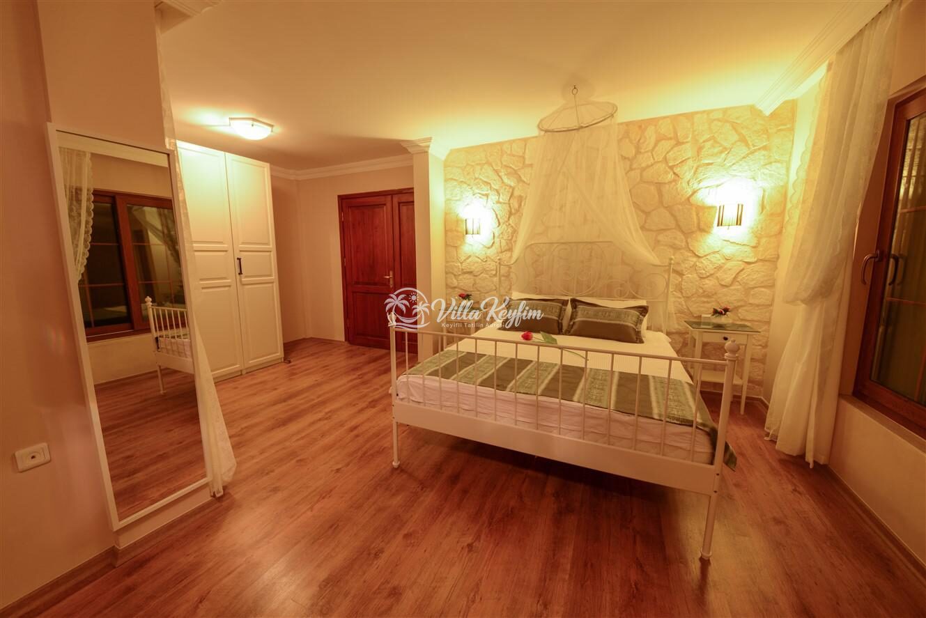 Villa Berat — 23
