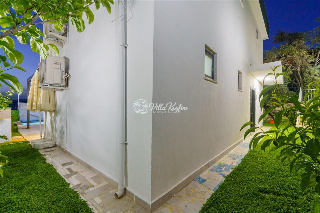 Villa Rojin — 73