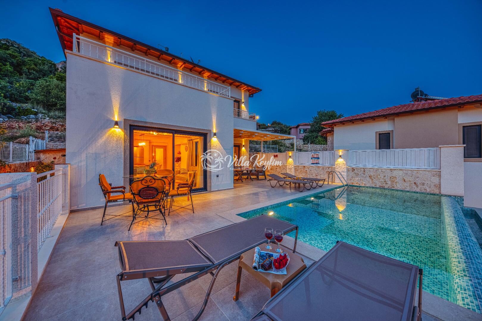 Villa Poeta — 6