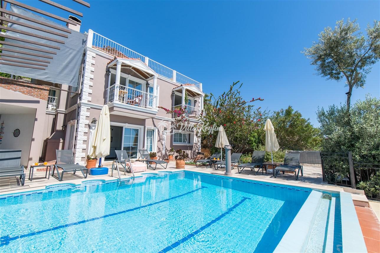 Villa Tulip — 4