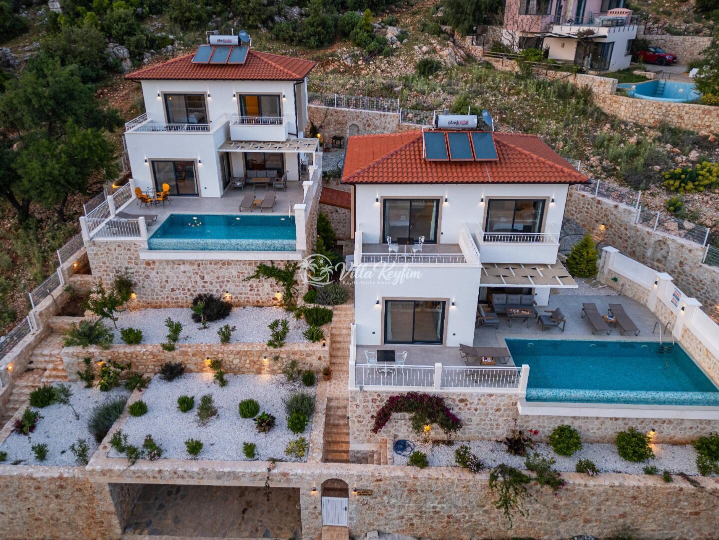 Villa Poeta — 64
