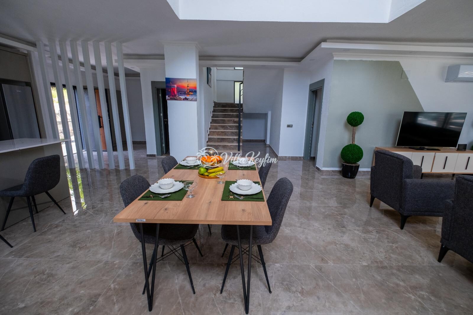 Villa King — 10