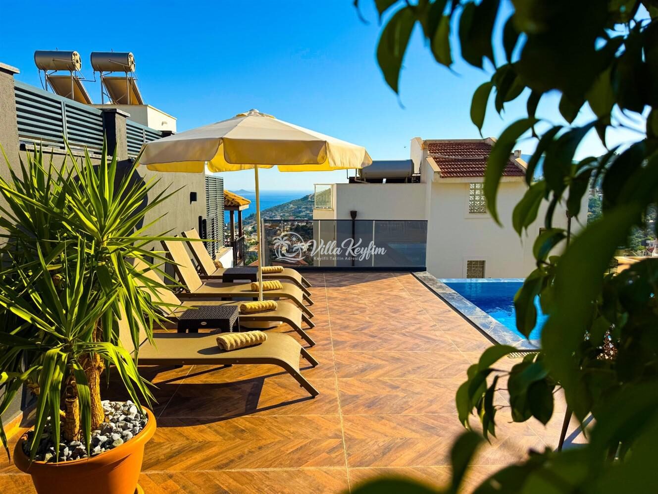Villa Elmas — 3